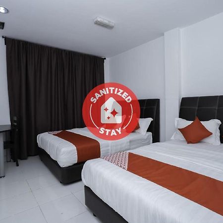 Oyo 988 Malawati Ria Hotel Куала-Селангор Екстер'єр фото