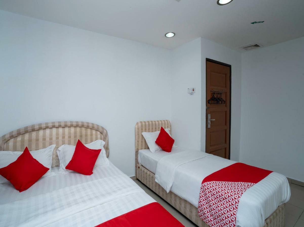 Oyo 988 Malawati Ria Hotel Куала-Селангор Екстер'єр фото